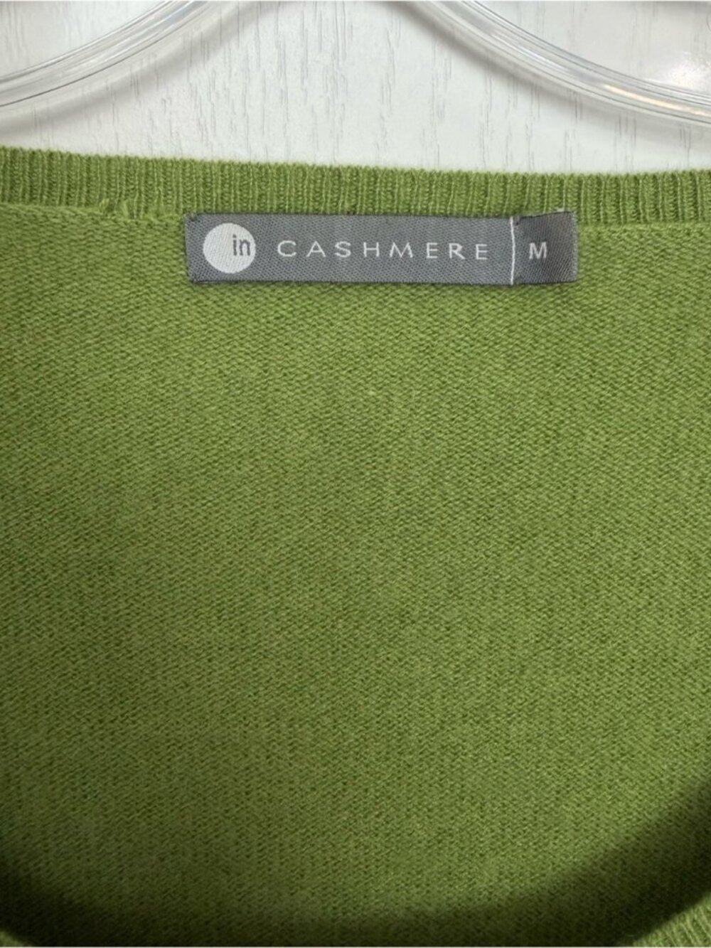 Cashmere Scoop Neck Sweater Top Size Medium Green Chartreuse - Picture 3 of 6